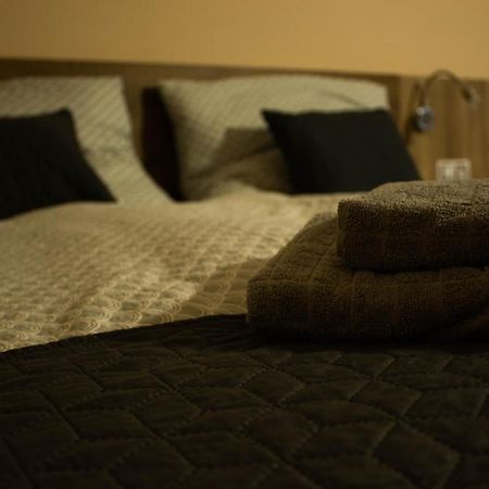 Apartmany Pilot Velka Hledsebe Экстерьер фото