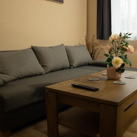 Apartmany Pilot Velka Hledsebe Экстерьер фото