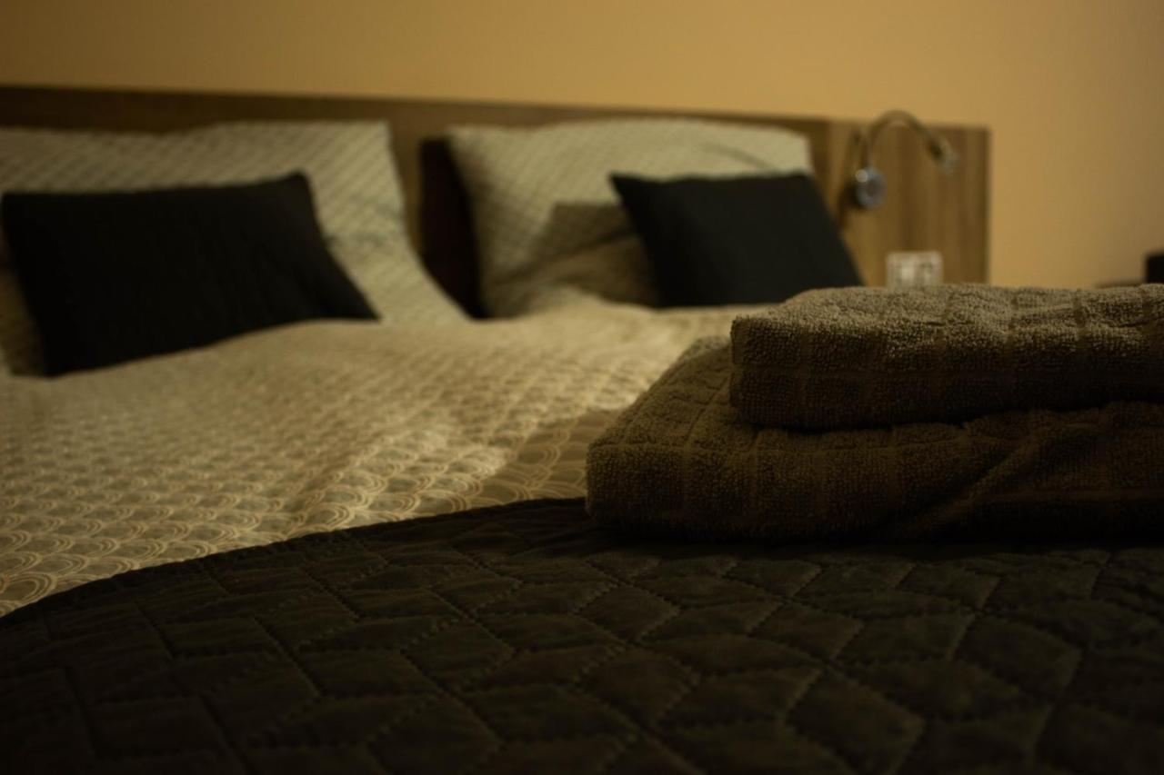 Apartmany Pilot Velka Hledsebe Экстерьер фото