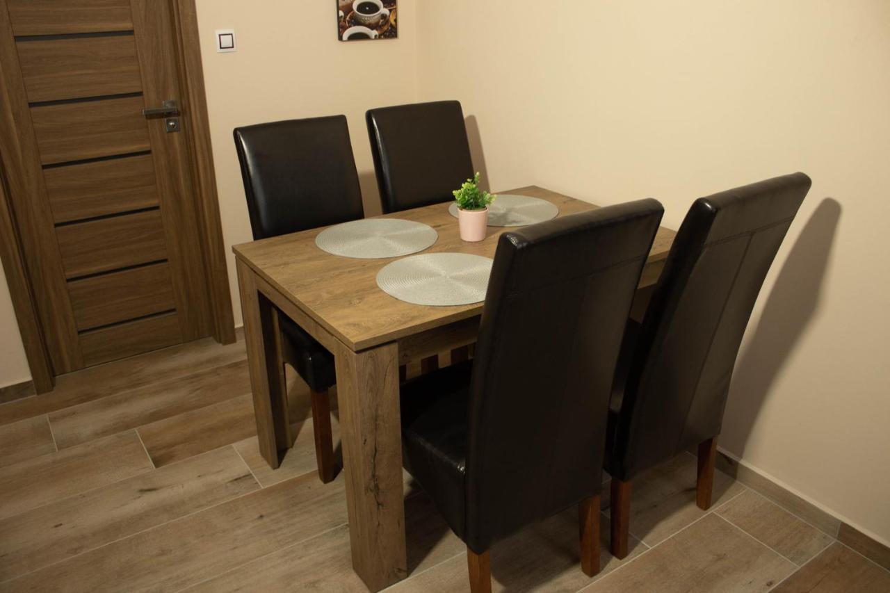 Apartmany Pilot Velka Hledsebe Экстерьер фото